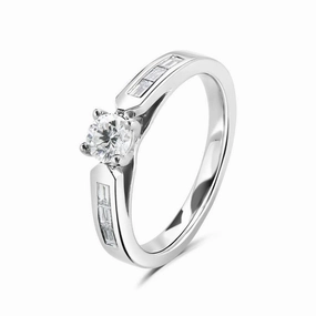 Platinum brilliant cut diamond ring with diamond set shoulders texture-diamond  