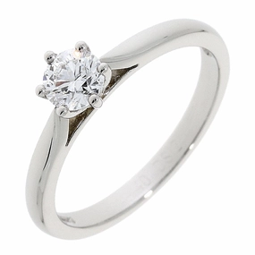 Platinum Diamond Solitaire Claw Set Ring texture-diamond  