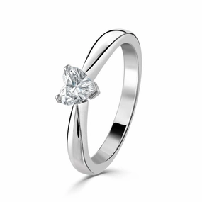 Platinum heart shaped solitiare diamond ring texture-diamond  