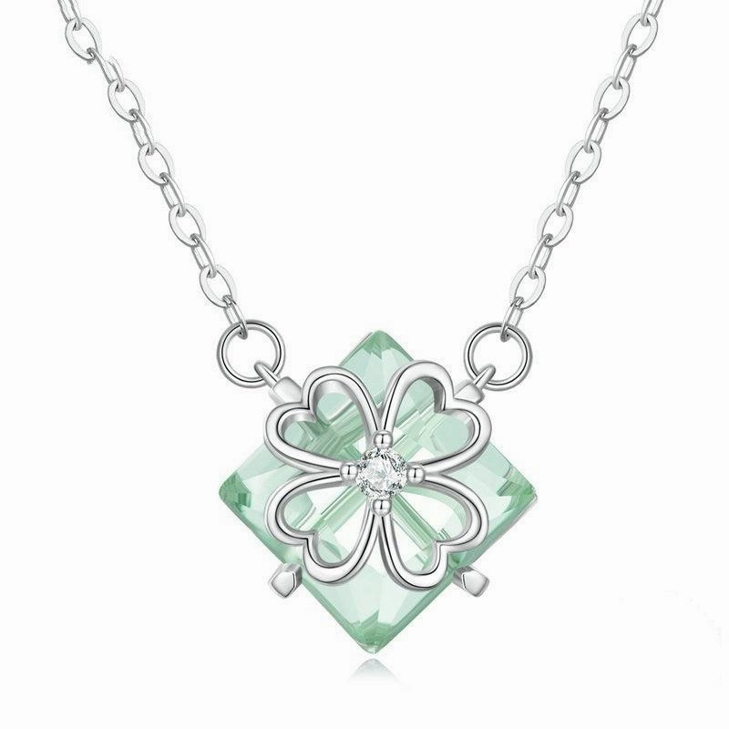 Platinum-plated Simple Green Elegant Pendant Necklace