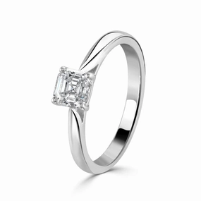 Platinum solitiare asscher cut diamond ring texture-diamond  