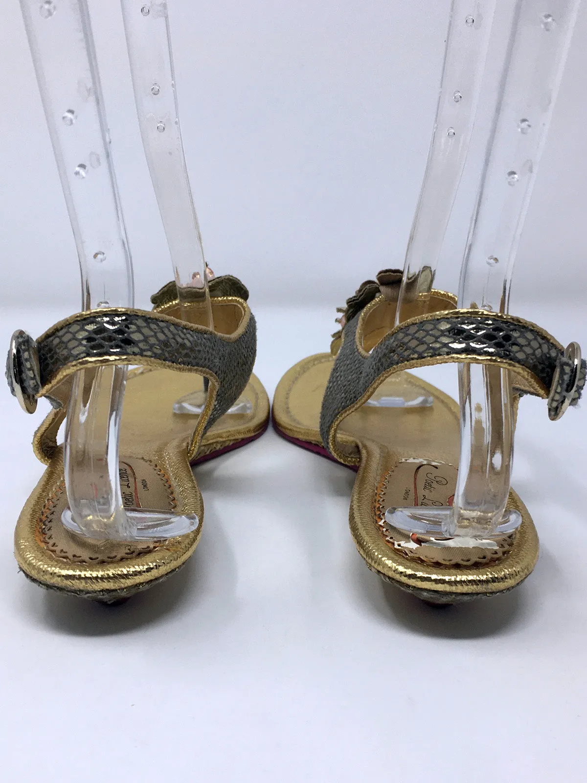 Poetic License Größe 9,5 Sandalen mit Gold & Rosa Schlangenmuster