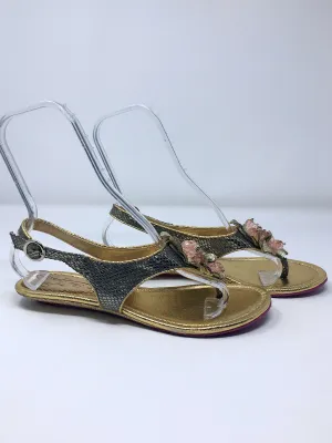 Poetic License Größe 9,5 Sandalen mit Gold & Rosa Schlangenmuster
