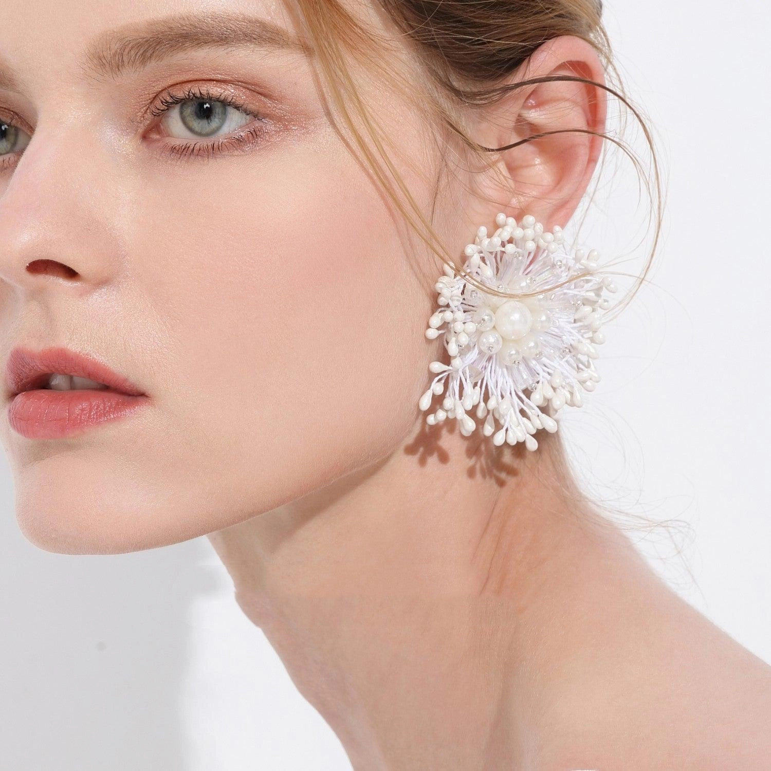 Retro Earrings Exaggerated White Flowers For Women