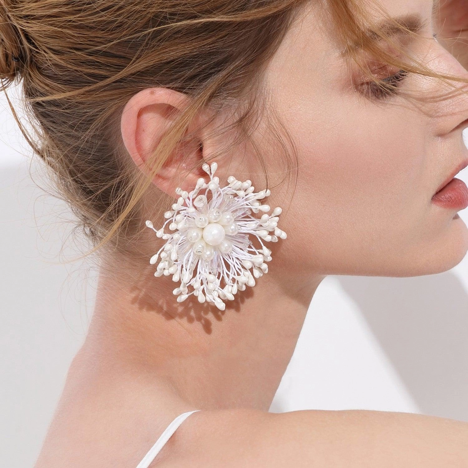 Retro Earrings Exaggerated White Flowers For Women