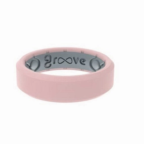 Rose Quartz Groove Ring texture-rose-gold  