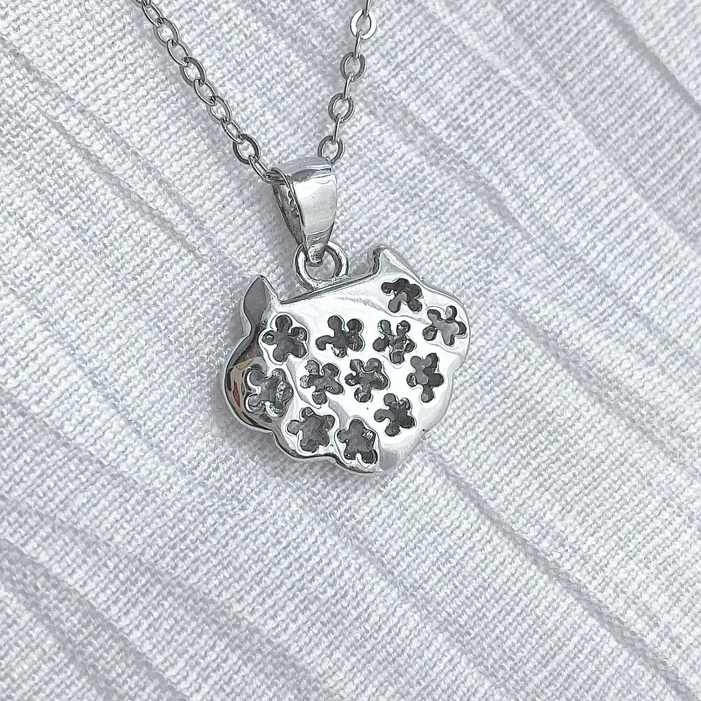 Ru Yi??Chinese Lock Necklace