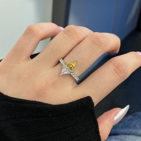 S925 Sterling Silver Ring Triangle Color Zirconium Affordable Luxury Fashion 