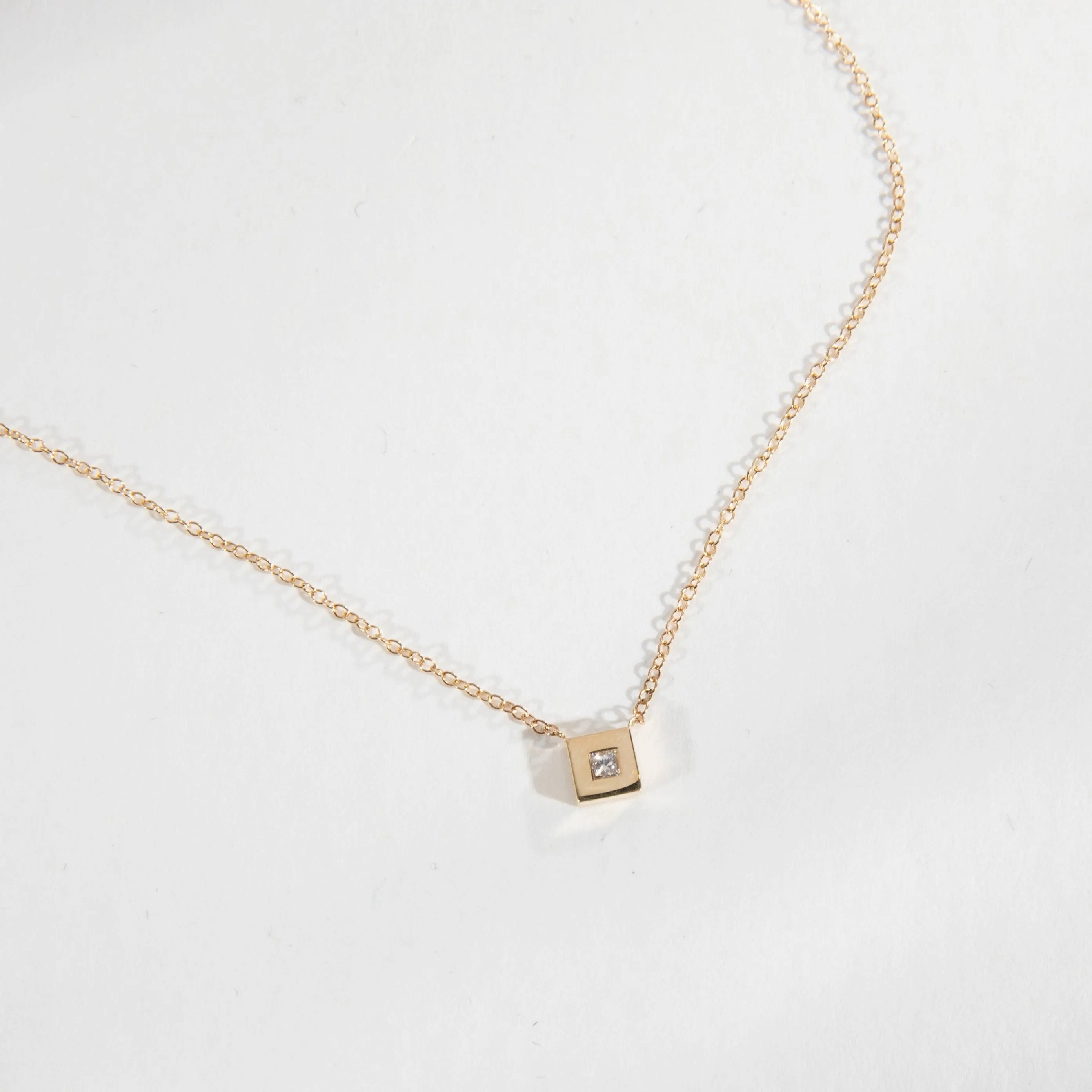 Sada Necklace with Lab-grown diamond