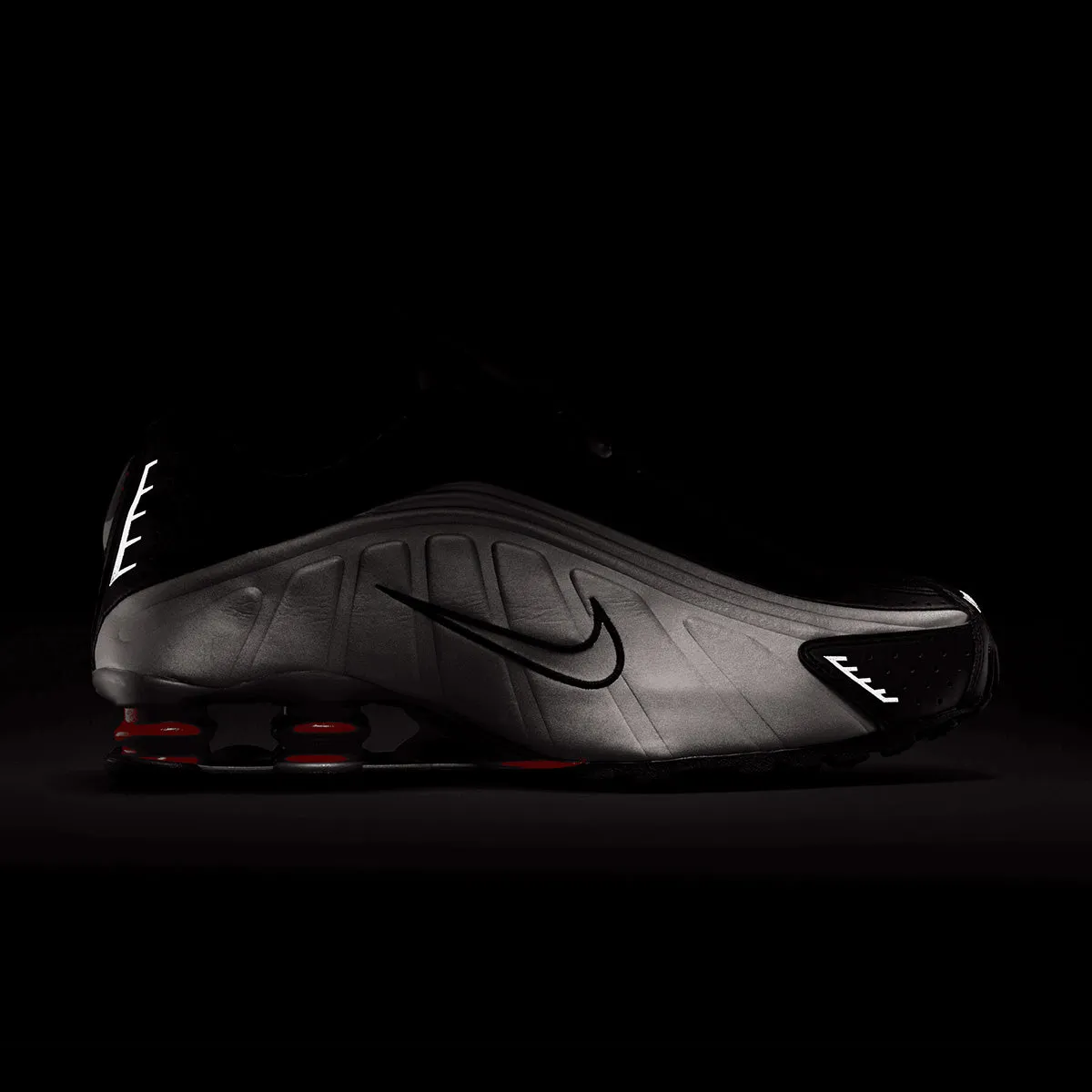 Shox R4 'Schwarz Metallic Silber'