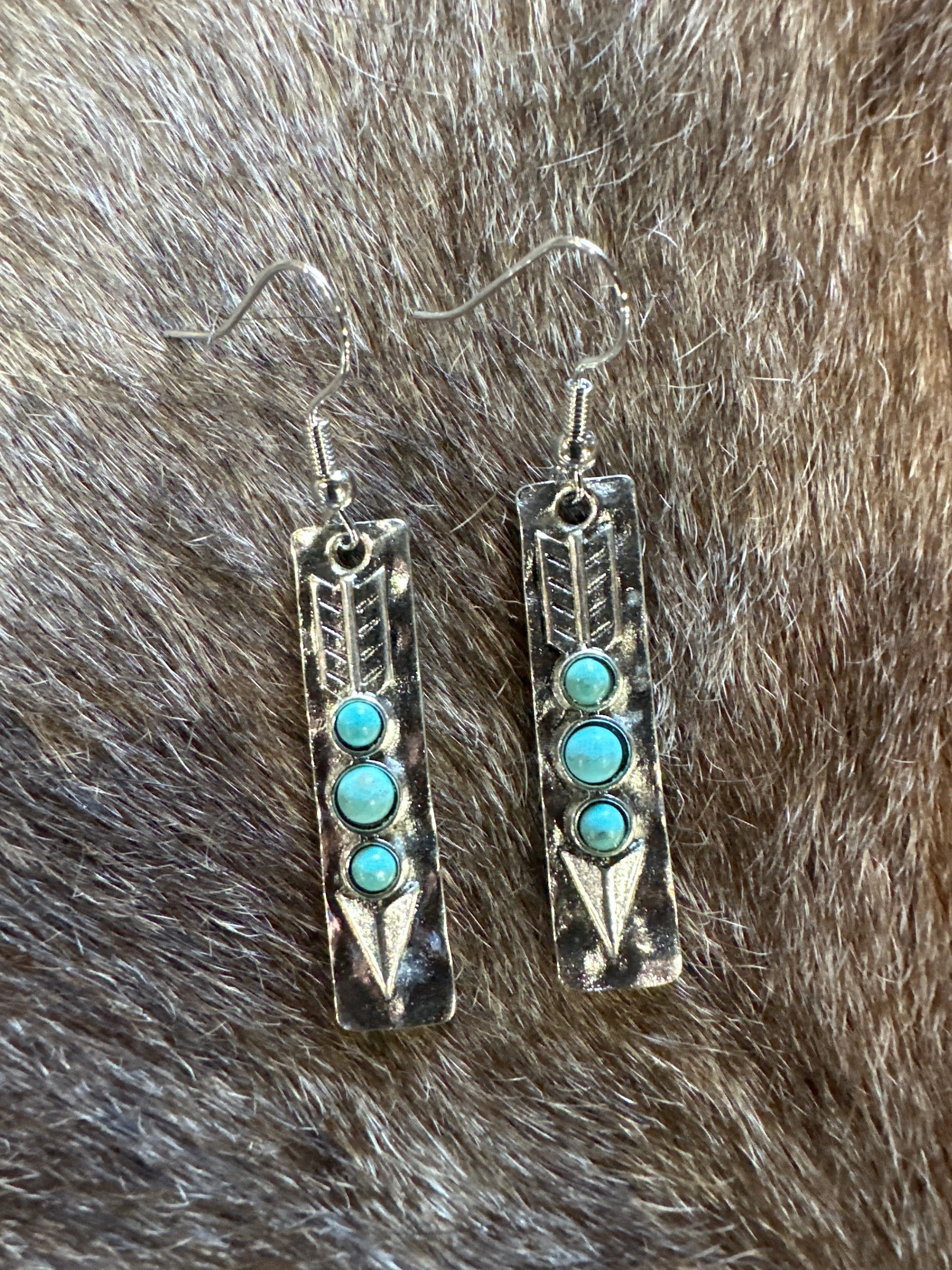 Silver Arrow Bar Earrings texture-rose-gold  