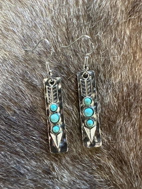 Silver Arrow Bar Earrings texture-rose-gold  