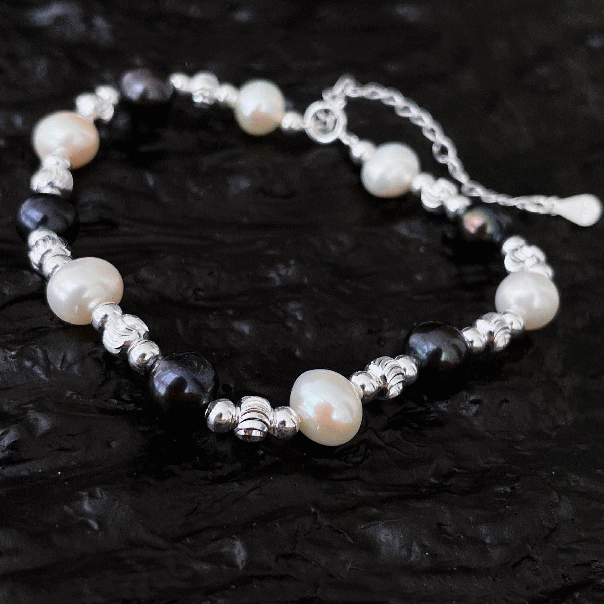 Silver Black And White Pearl Laser Bead Necklace
