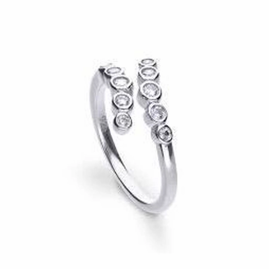 Silver Cubic Zirconia Set Crossover Ring, size N texture-silver-ornament  