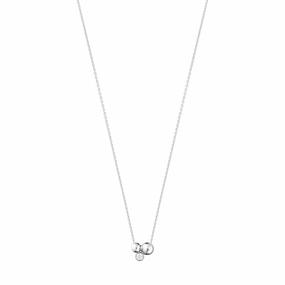 Silver Moonlight Grapes Diamond Set Pendant texture-silver-ornament  