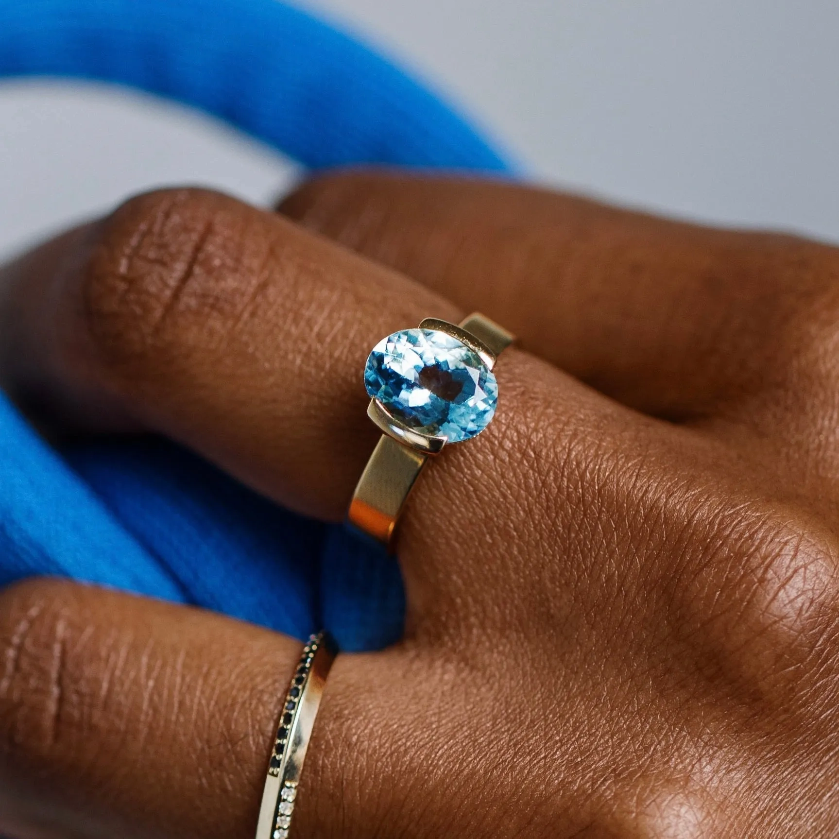 Silvi Ring with Aquamarine in Gold
