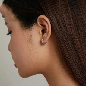 Simple And Fashionable Heart Shaped Zircon Earrings 