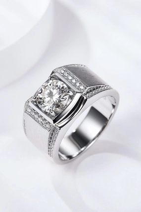 So Charmed 1 Carat Moissanite Ring 