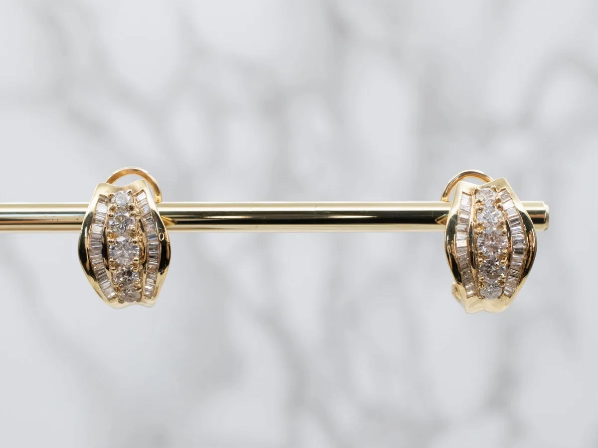 Sparkling 18K Gold Diamond Huggy Hoop Earrings