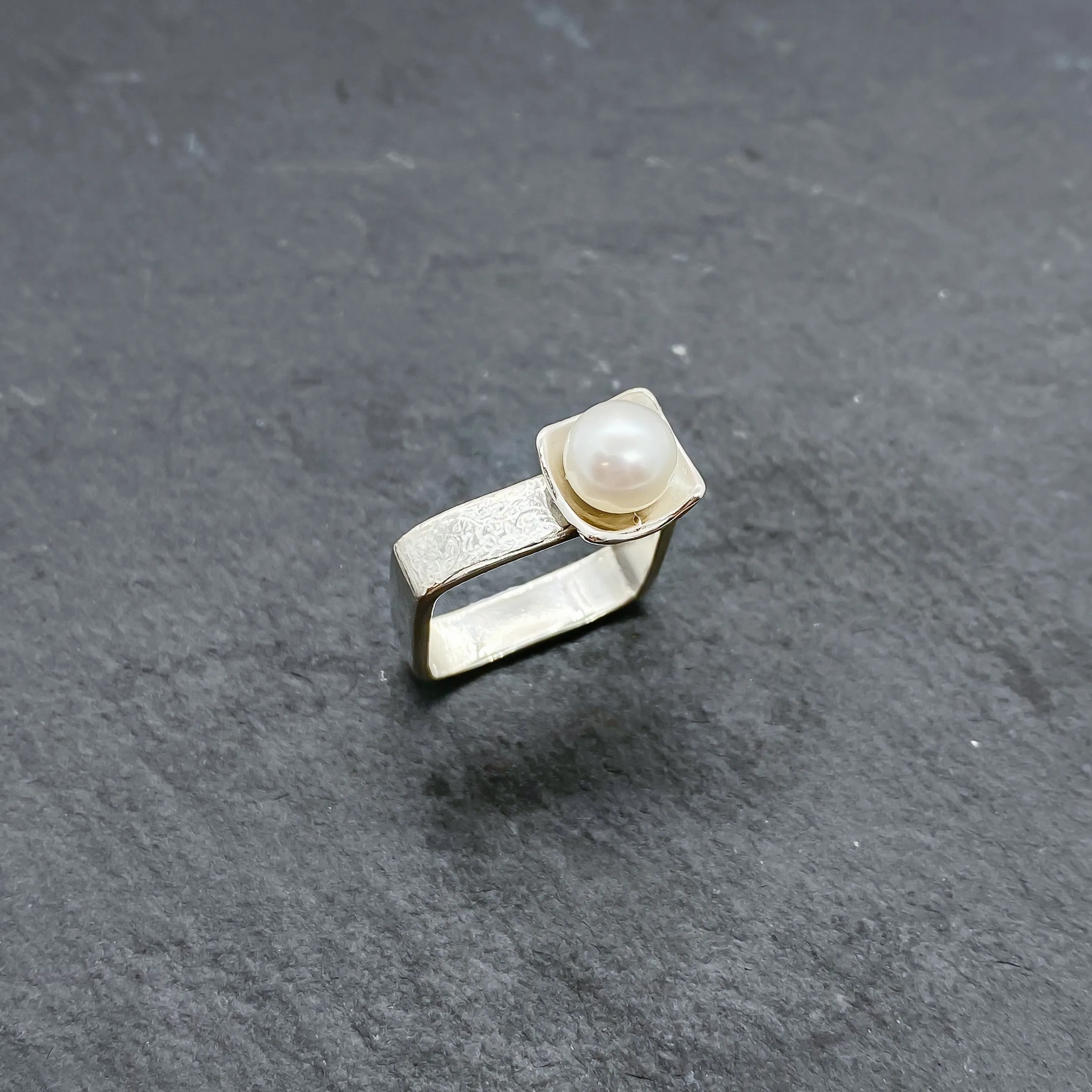 Square on Square Stacking Ring