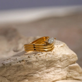 Stainless Steel Geometric Undulating Closed Ring with Rhinestone 
