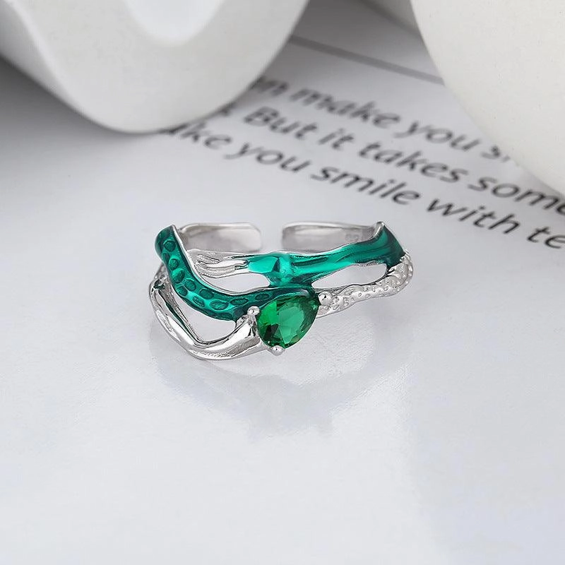 Sterling Silver Serpentine Staggered Green Line Zirconium Ring