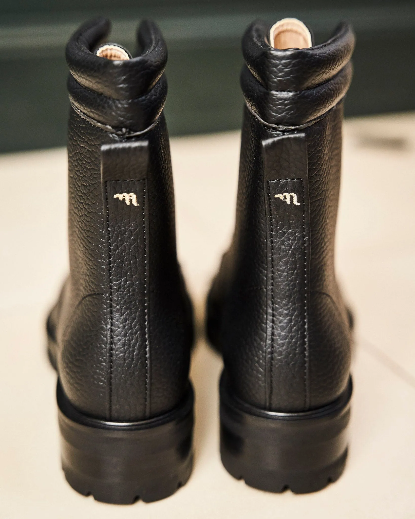 Suspicion Vegane Apfel-Leder Kampfstiefel | Schwarz