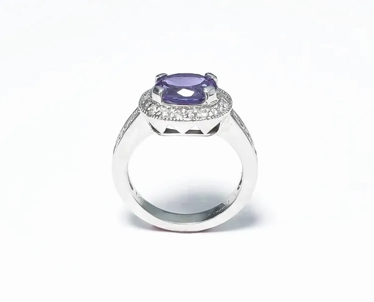 Tanzanite Oval Ring 2.1 cts