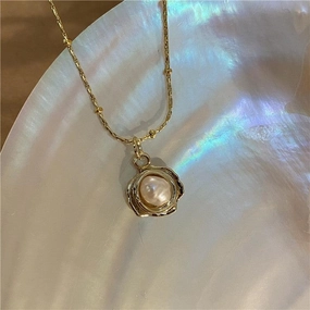 Temperament Retro Baroque Freshwater Pearl Necklace Titanium Steel Color Preservation 
