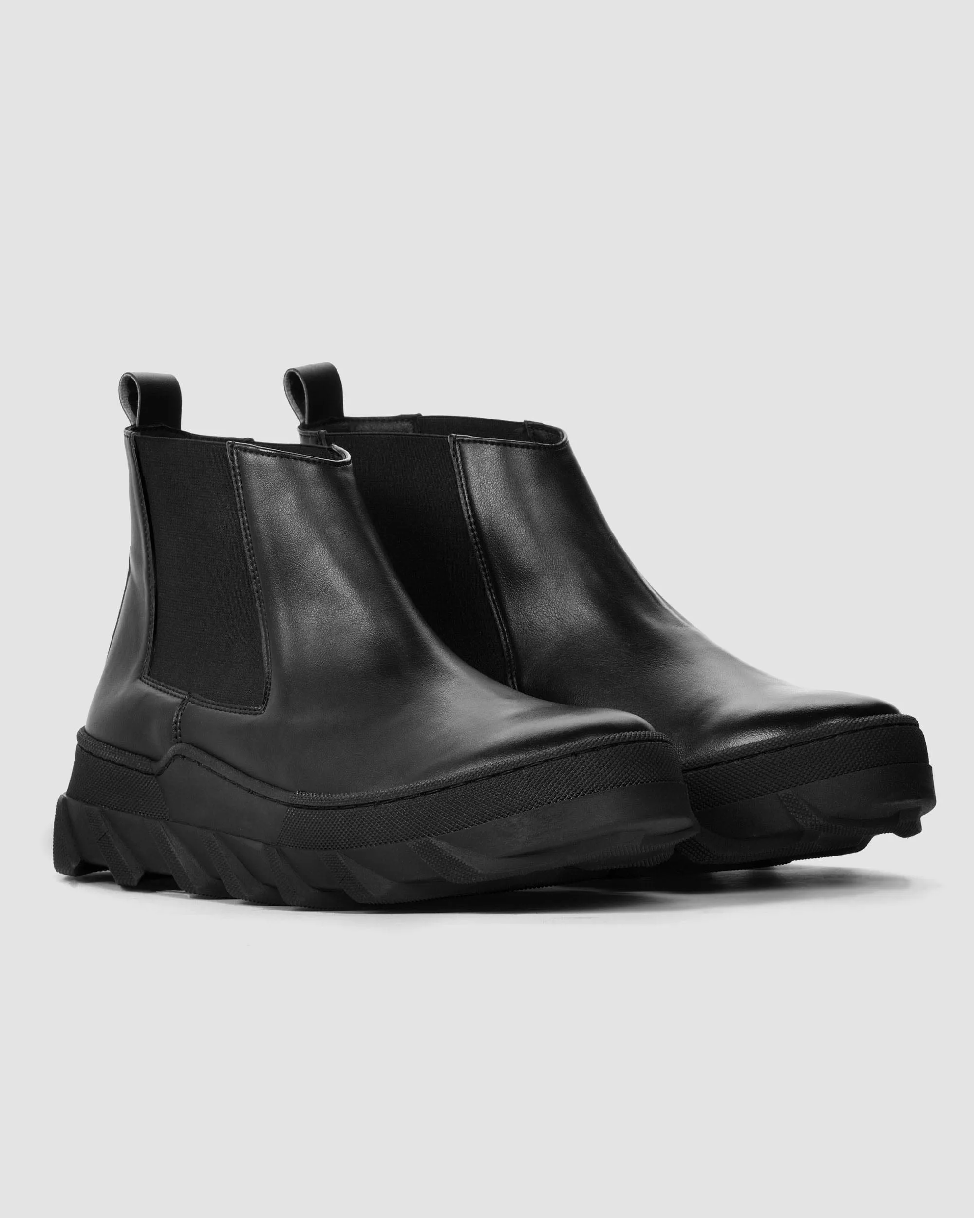 Tiger Damen Chelsea-Stiefel aus veganem Kornleder | Schwarz