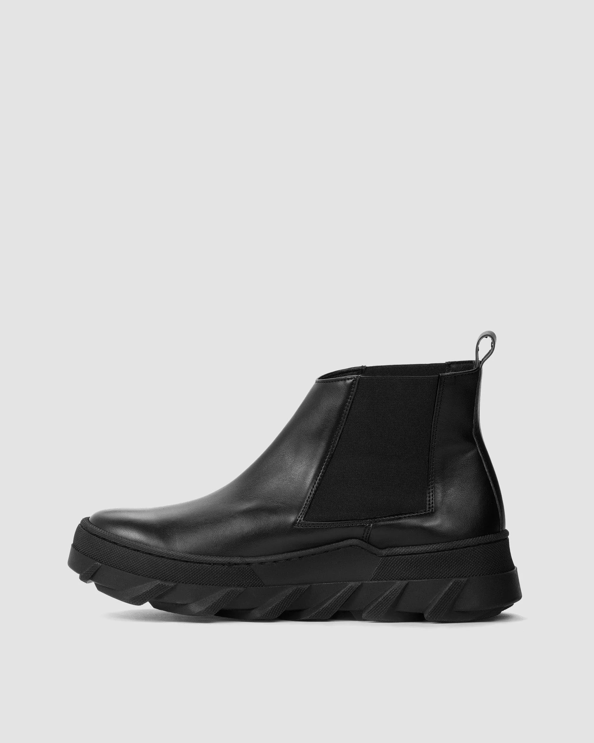 Tiger Damen Chelsea-Stiefel aus veganem Kornleder | Schwarz
