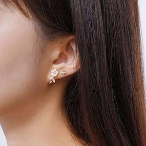 Trendy And Unique Flower Earrings For Women 