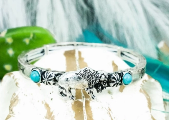 TURQUOISE 'STAY WILD' BUFFALO SILVERTONE STRETCH BRACELET texture-rose-gold  