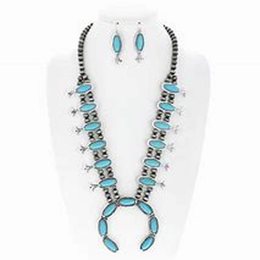 Turquoise Valdez Valley Silver Pearl Necklace and Earring Set texture-rose-gold  