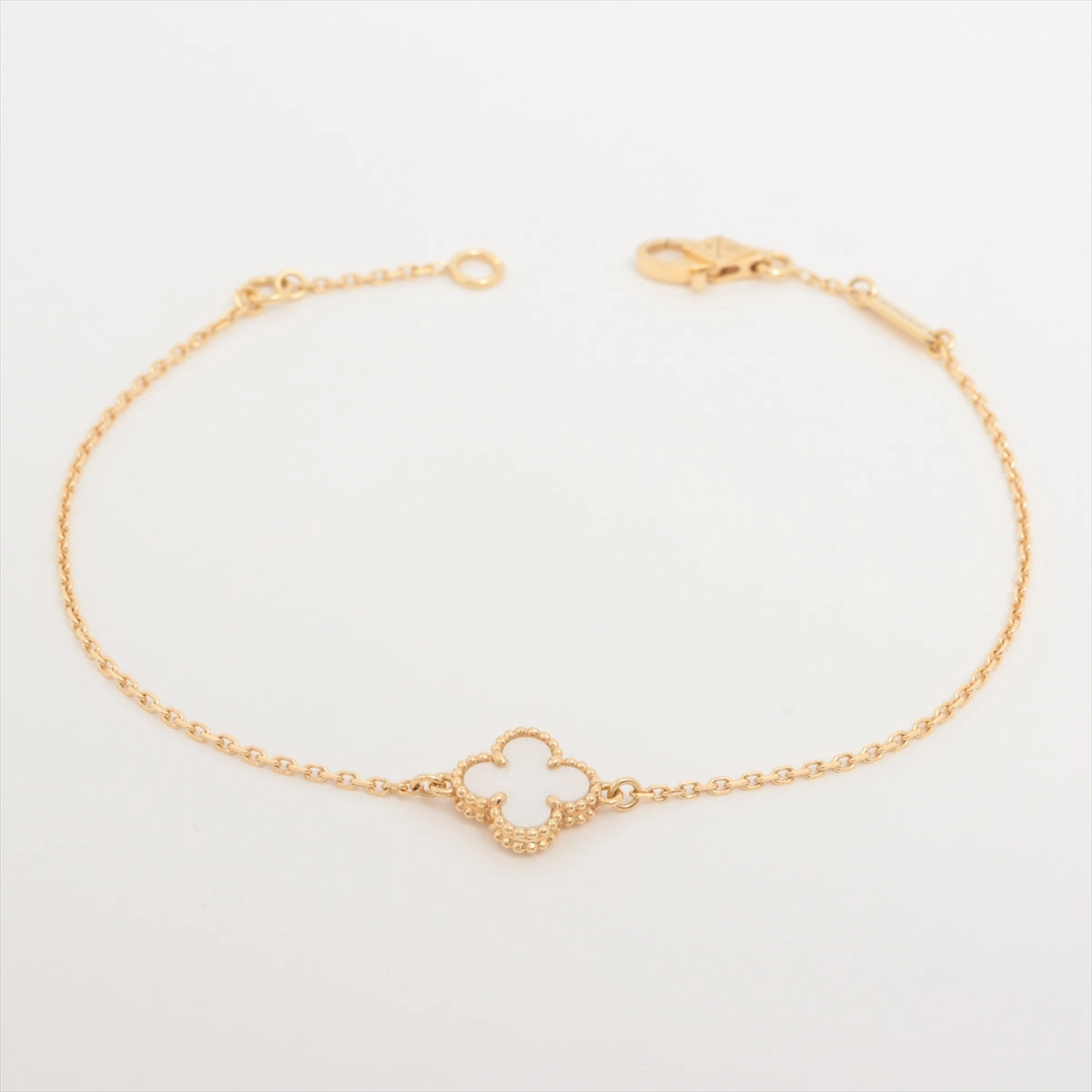 Van Cleef & Arpels Sweet Alhambra White Mother of Pearl MOP Bracelet 2024 Dec hand-chain-bracelet  