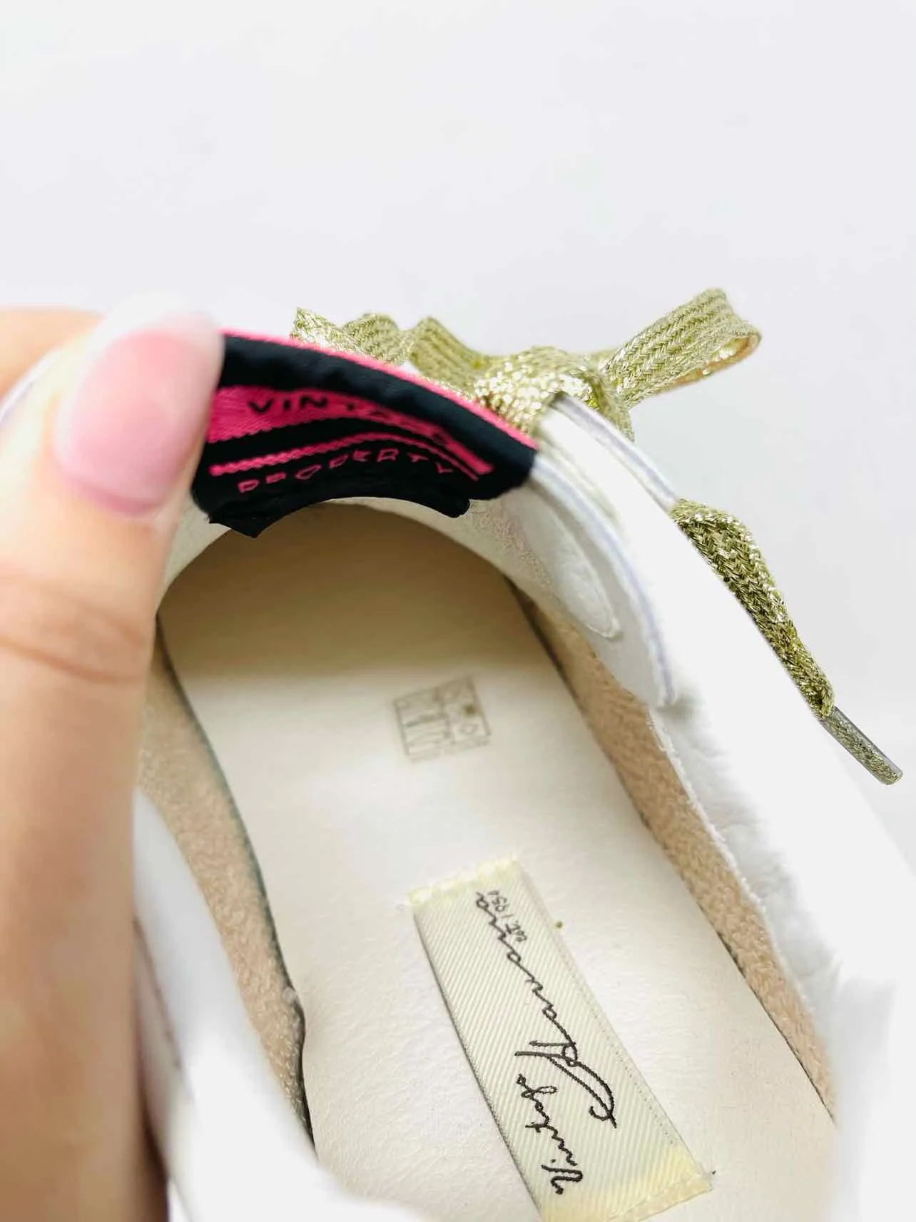 Vintage Havanna Größe 8 Weiß/Rosa/Gold Schnürschuhe Ledersneaker