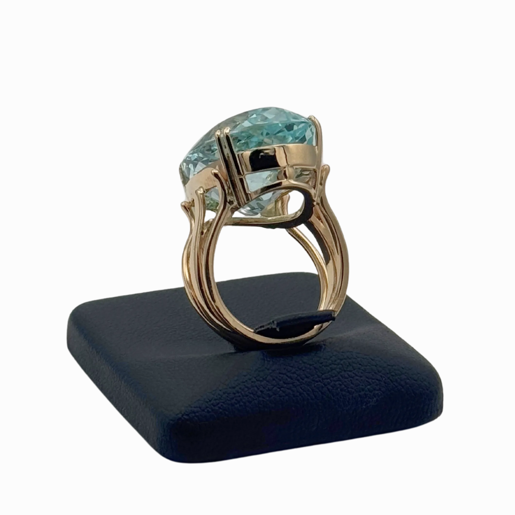 Vintage 14k Yellow Gold Triple Split Shank 22.0ct Aquamarine Ring