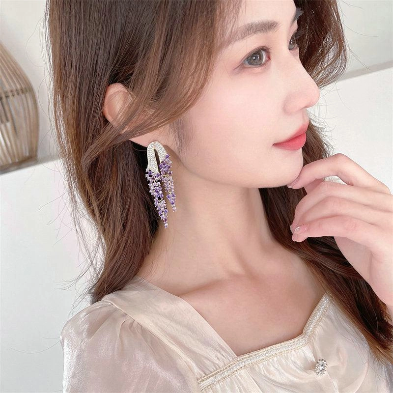Vintage Court Clothes Exaggerated Earrings 