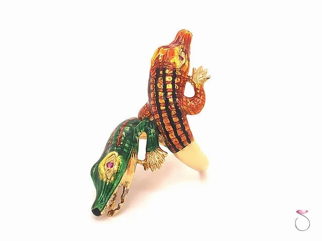 Vintage Large Enameled Alligator Ring in 18k Yellow Gold &amp; Rubies. Rare 1960's