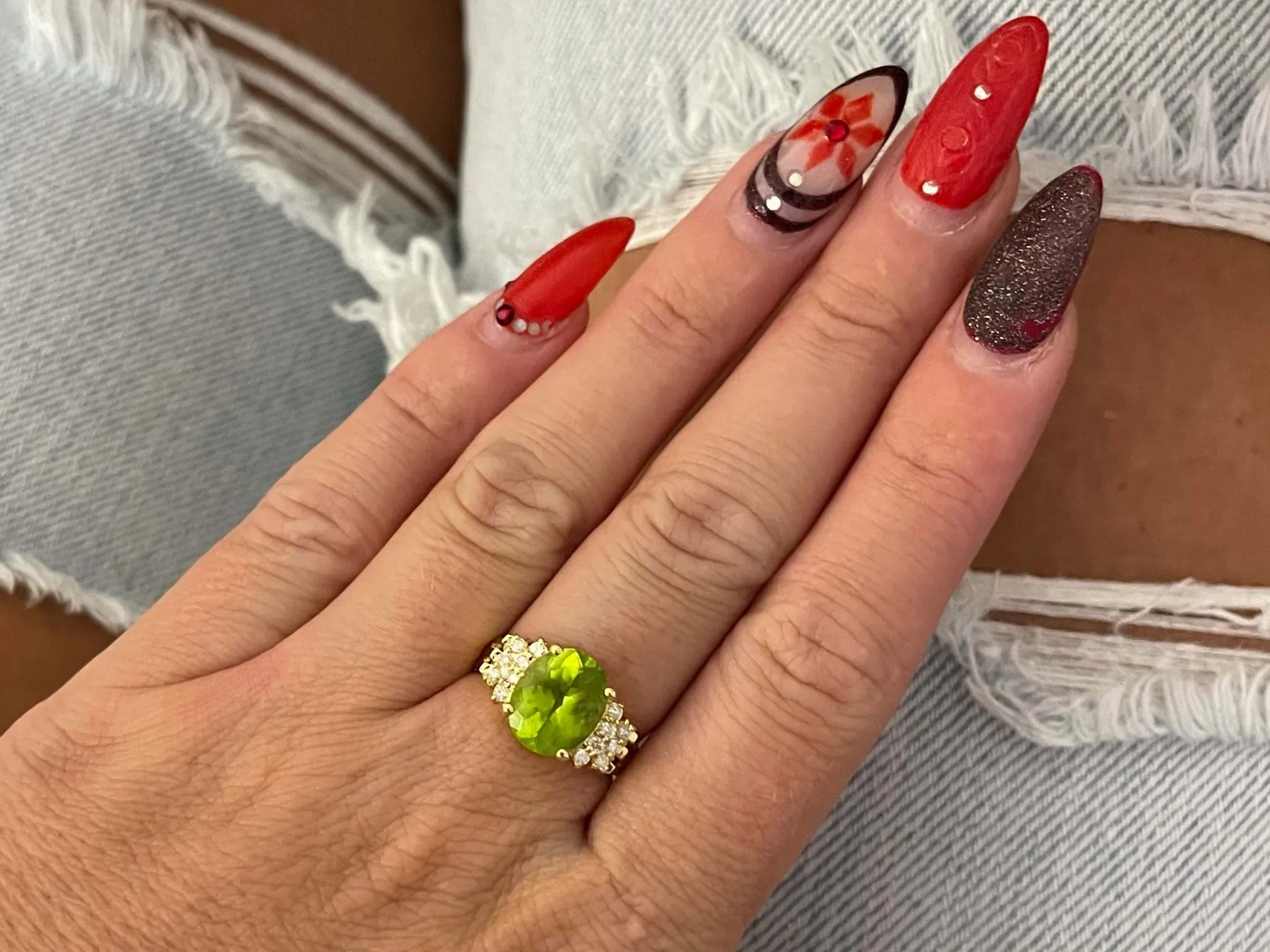 Vintage Peridot and Diamond Ring in 18k Yellow Gold