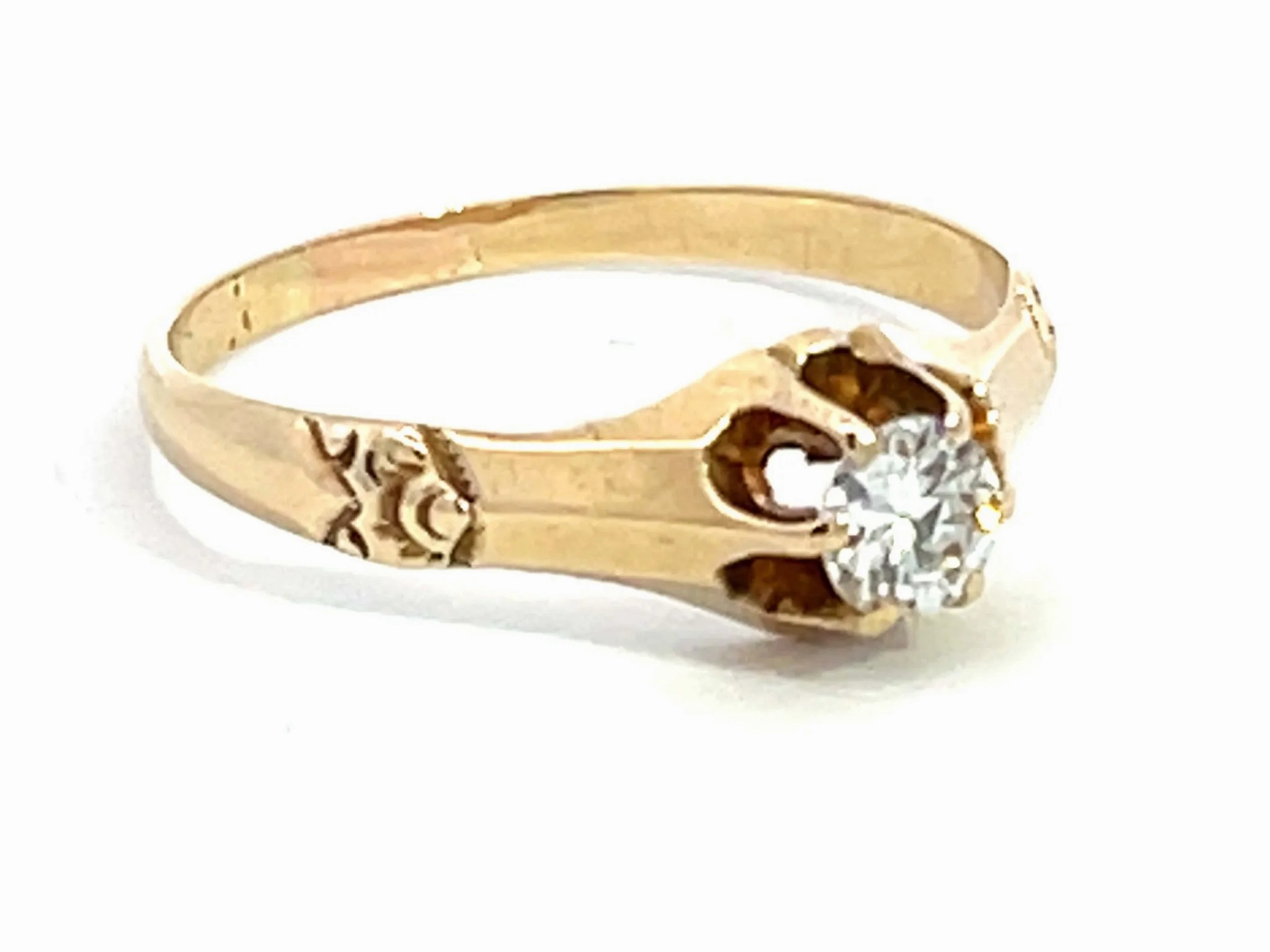 Vintage Solitaire Diamond Ring in 14k Yellow Gold