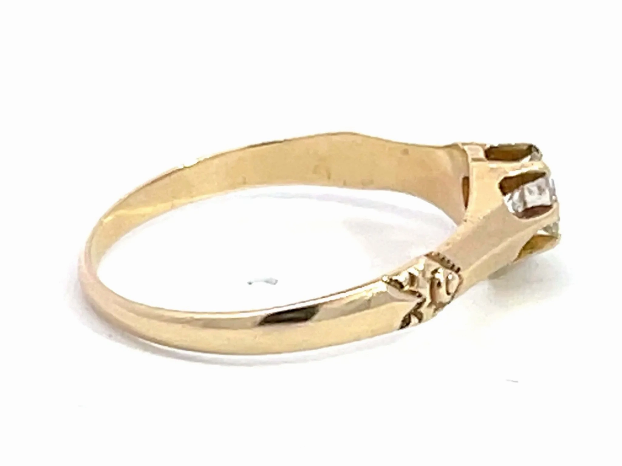 Vintage Solitaire Diamond Ring in 14k Yellow Gold