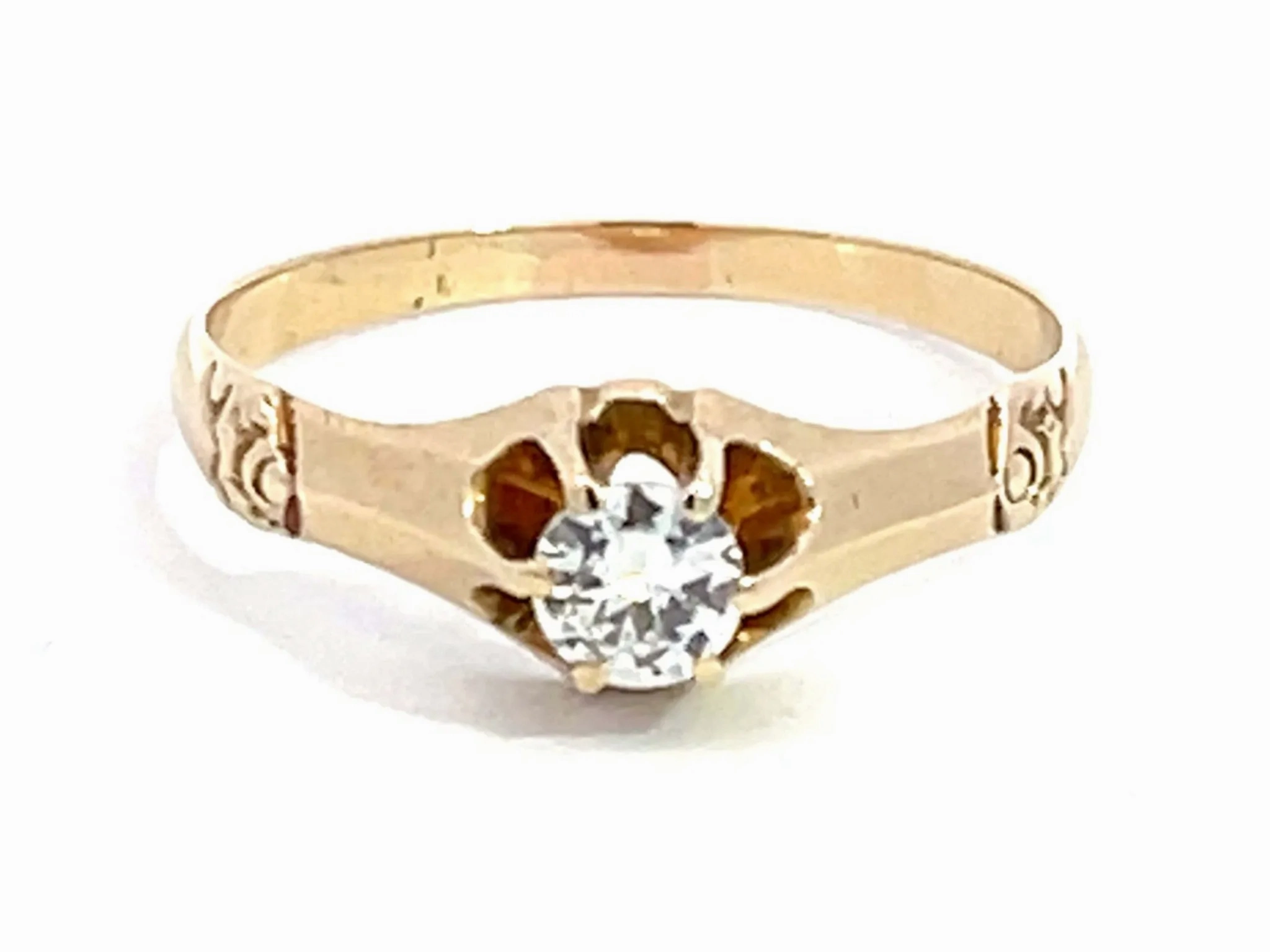 Vintage Solitaire Diamond Ring in 14k Yellow Gold