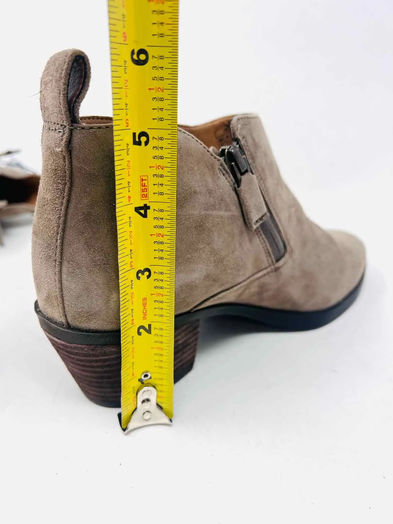 Vionic Größe 8 Taubengraue Reißverschluss-Suede-Stiefeletten