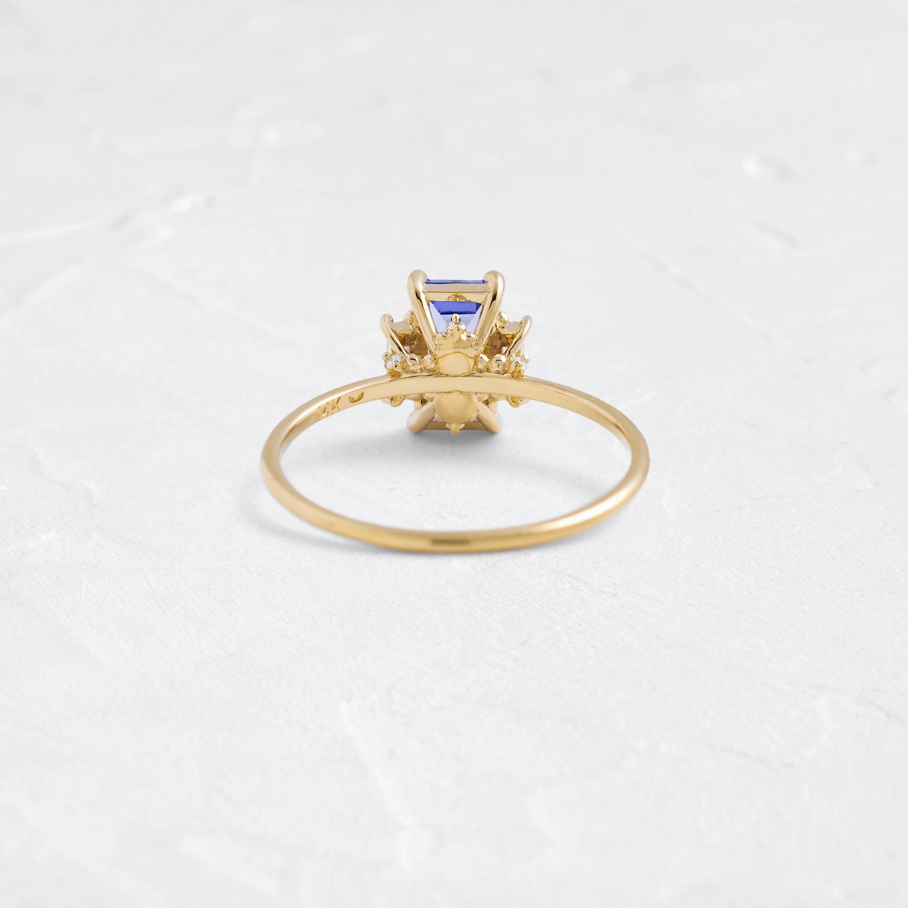 Vitrine Ring, Light Blue Tanzanite