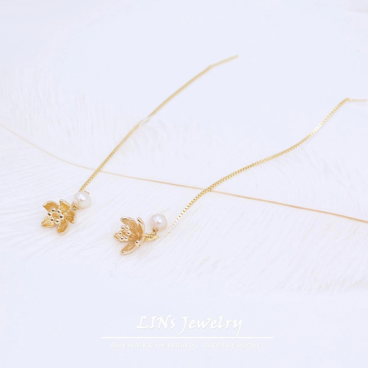 Water Lily Three-dimensional Lotus Pearl Bag Gold Ear Clip 