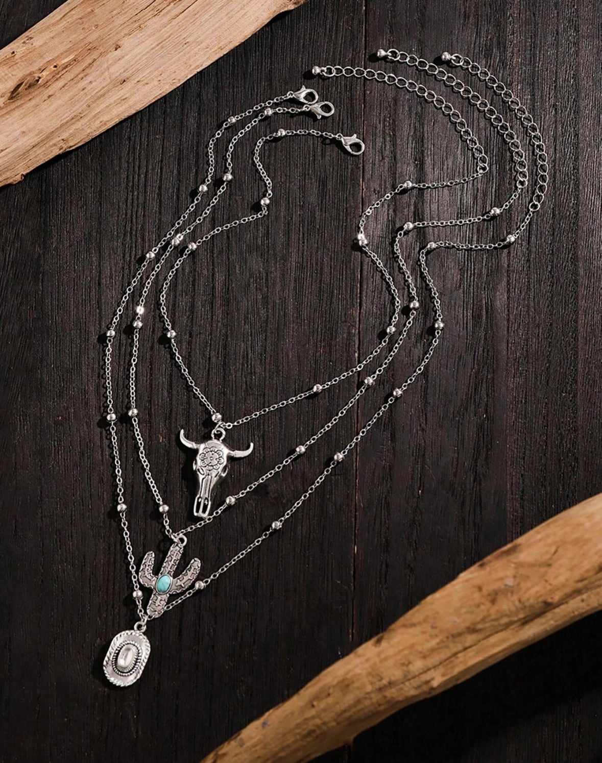 Western Charm Necklace texture-rose-gold  