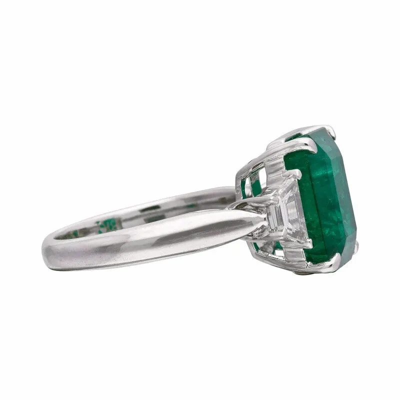 White Gold, Emerald and Diamond Ring