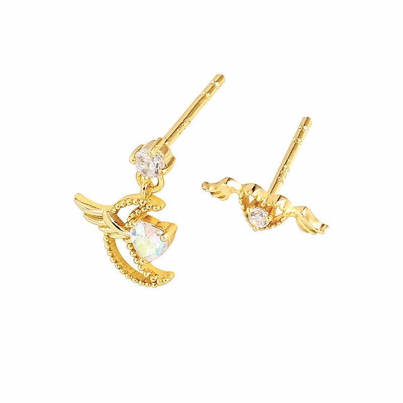 Wing Quartz White Zirconium Stud