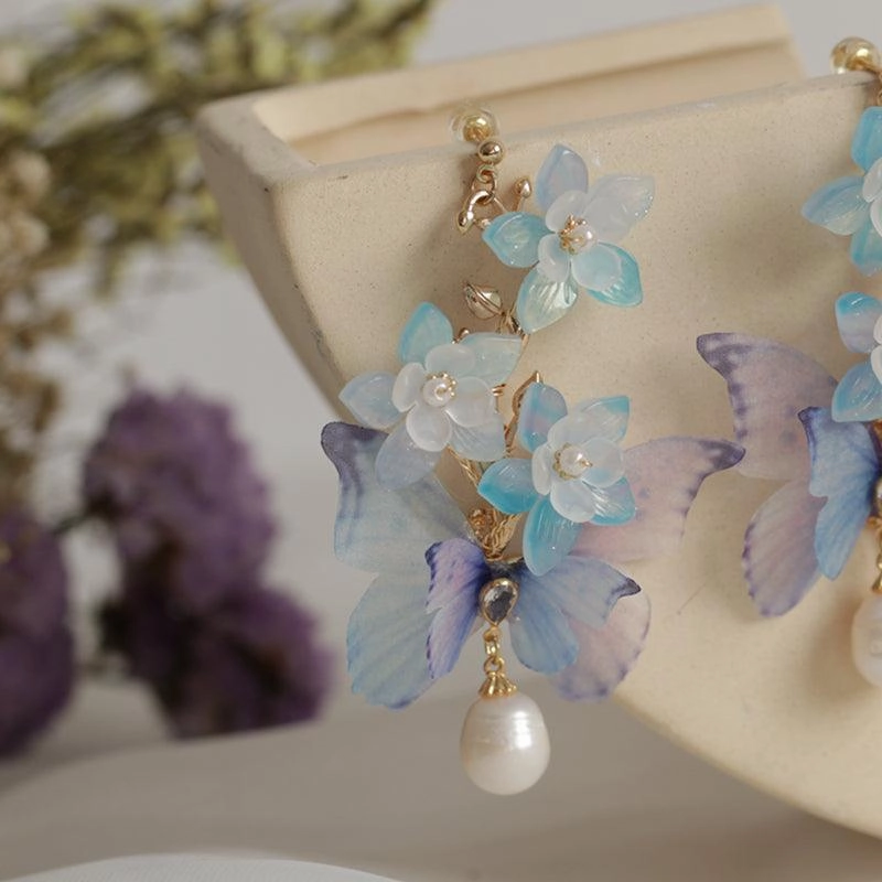Women's Fashion Butterfly Flower Shape Earrings